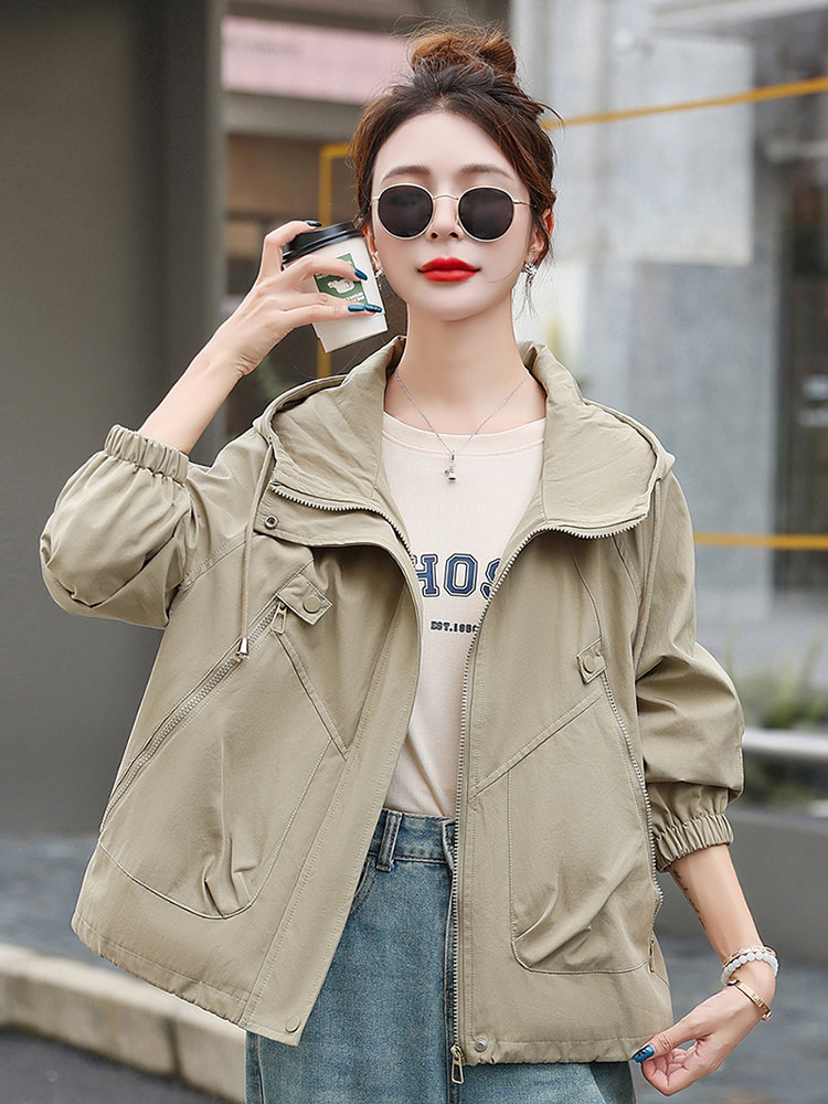 （现货）时尚宽松小个子休闲夹克外套女新款百搭连帽短款风衣,女装短外套,韩蔻秀