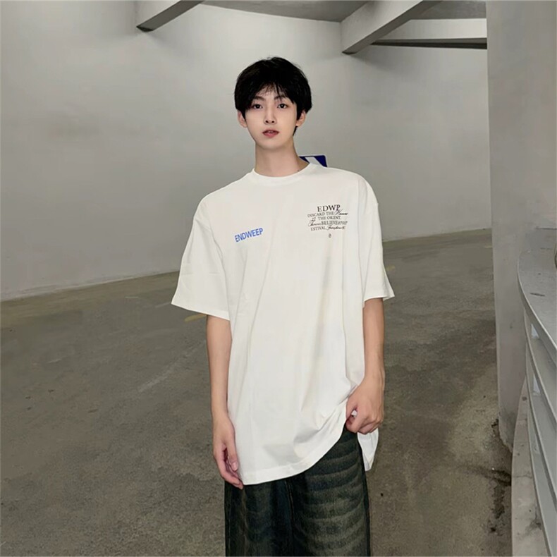 音得物 210克现货宽松纯棉美式潮牌印花落肩袖纯棉T恤AT21128图片