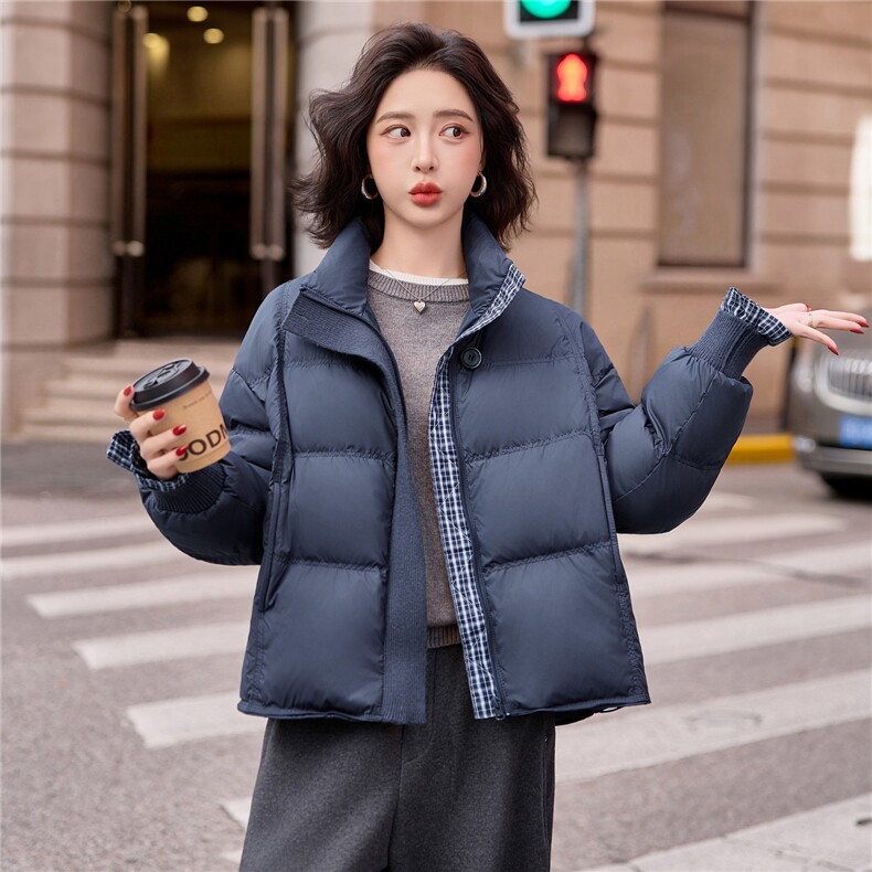 2025年冬季新款时尚格纹拼接立领羽绒服女,女装羽绒服,沁沁公主