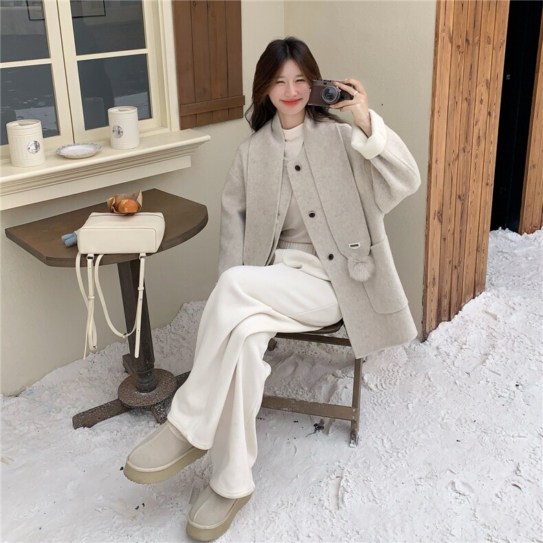 8676羊绒呢料大衣带围脖8676-P255-K378,女装羊绒大衣,2C232