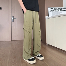 豆绿色