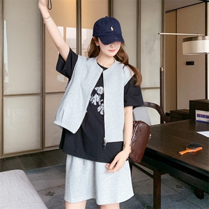 灰色休闲运动套装裙女2025夏季新款韩系学院风减龄马甲短裙两件套图片