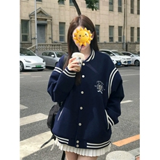 藏青色