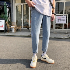 浅蓝色