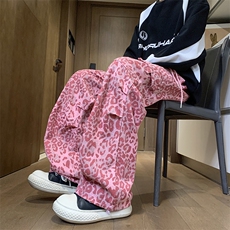 红色