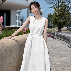 法式度假风背心连衣裙女2025年夏季新款欧若风蓝色无袖长裙子，女装连衣裙，江南女神