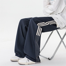 藏青色