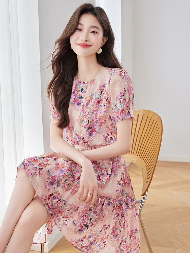 碎花短袖连衣裙女2025夏季新款小个子时尚收腰显瘦中长款a字裙子,女装连衣裙,沁沁公主