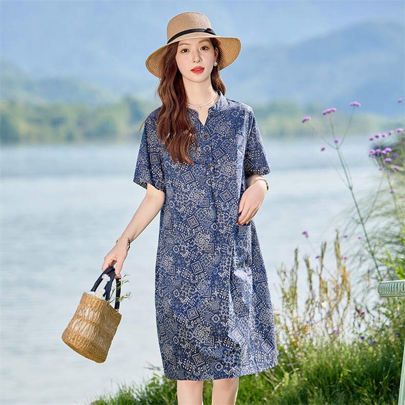 现货2025年夏季文艺复古优雅印花中长款妈妈连衣裙,女装连衣裙,依恋蒂丝