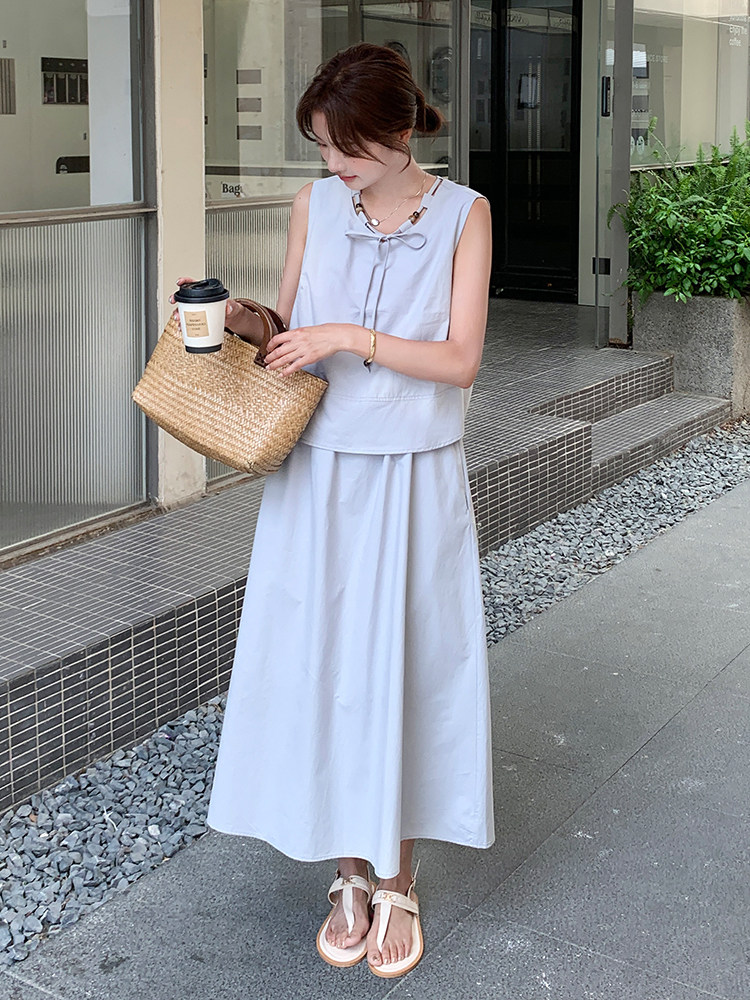 清冷系文艺风假两件无袖背心连衣裙女夏2025新款气质套装连身长裙,女装连衣裙,浙宝305