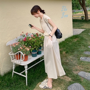 优雅知性女神范米白色上衣半身裙女夏季2025新款干练气质女装套装图片