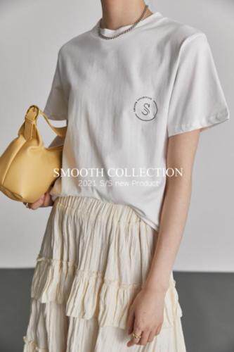 现货简约字母品牌logoT，女装，SMOOTH