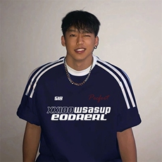 藏青色