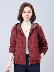 现货2026春秋季新款时尚中老年妈妈款休闲短外套上衣格子女士风衣图片
