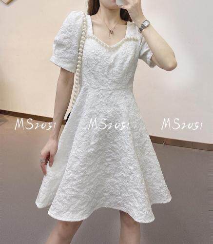 夏季新款连衣裙，女装连衣裙，米社