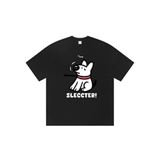 黑色