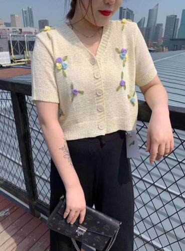 针织短袖够花，女装，优衣尚