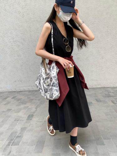 设计款连衣裙，女装连衣裙，LIN.Y