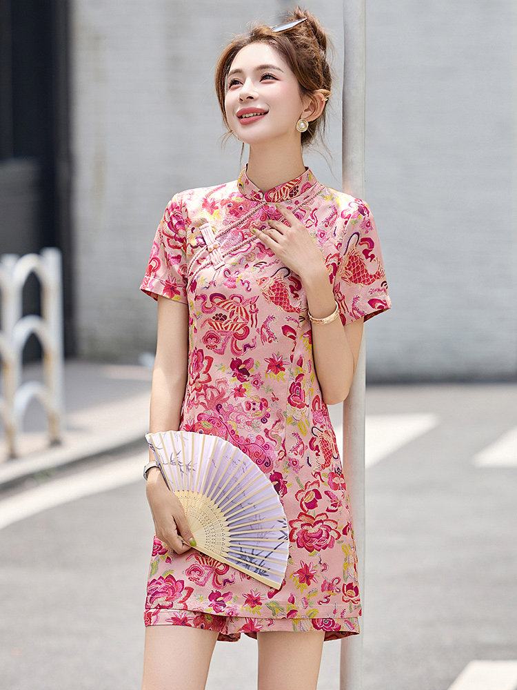 新中式国风套装女2025夏新款印花改良旗袍上衣短裤气质减龄两件套,女装套装/套裙,美沁