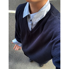 藏青色