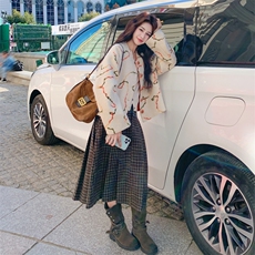 减龄撞色提花毛呢外套女秋冬2025新款小个子独特超好看高级感大衣，女装短外套，2C317