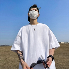 白色