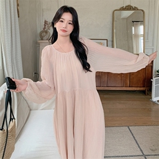 2025秋新数据优秀法式粉色露背连衣裙2C123-QT01-P120-K180，女装连衣裙，2C123