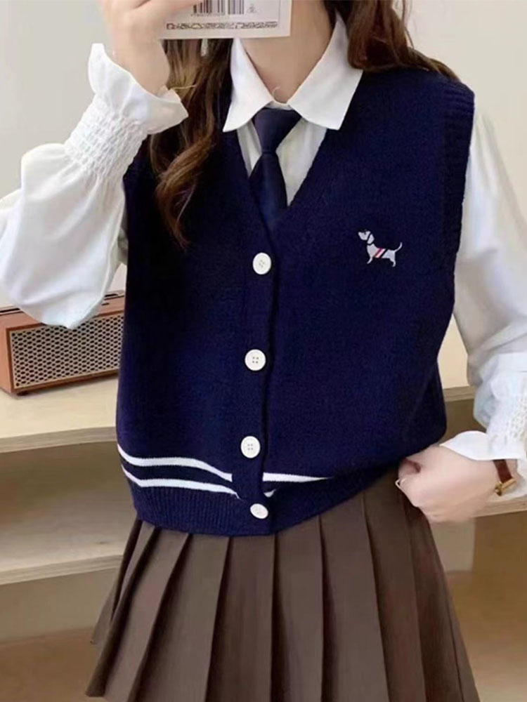 韩系设计感刺绣动物针织马甲女2025秋季新款宽松V领显瘦无袖马甲,针织衫/毛衣,萱芳婷羊绒