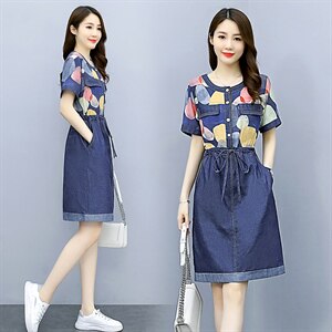 2021夏季新款潮流时尚个性气质圆领印花拼接系带收腰牛仔连衣裙,女装连衣裙,天丝秀