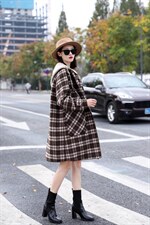 帽子可脱卸双面尼外套一件衣服两种味道。你要的样子我都有，其它，澳洛菲