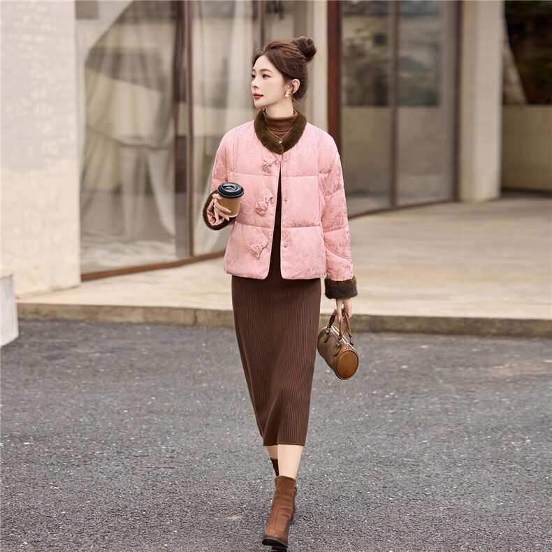 水貂毛冬季新款女装2025年时尚气质优雅大方新中式90%白鸭绒外套,女装羽绒服,魅影