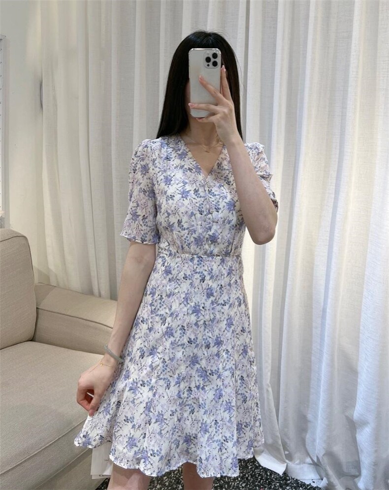DINOBIENS【现货】夏季新款V领收腰碎花连衣裙，女装连衣裙，迪诺比亚