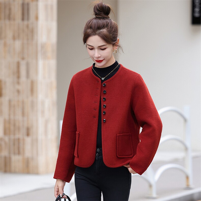 轻奢国风羽绒服女冬季2024年新款时尚洋气宽松复古撞色新中式外套,女装双面呢大衣,衣之秀