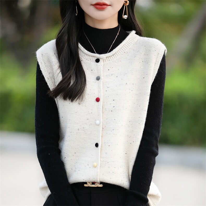24春秋复古彩色纽扣无袖毛衣马甲女韩系外搭叠穿针织开衫坎肩外套,女装马甲,佳绒包芯纱店