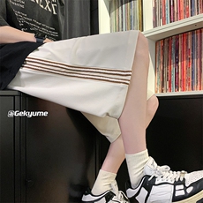 白色