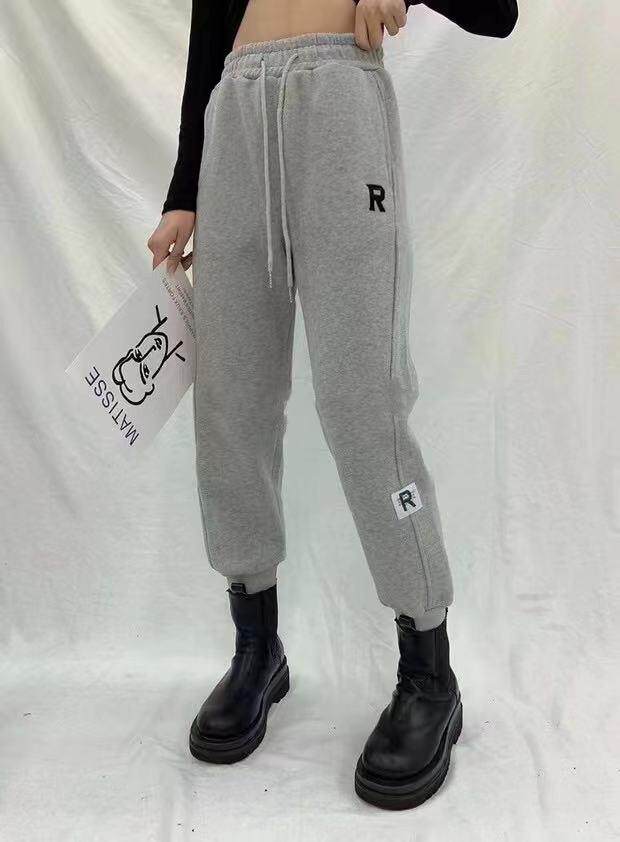 冬季新款加厚婴儿绒字母刺绣贴标宽松休闲卫裤，女装休闲裤，AT(2F)