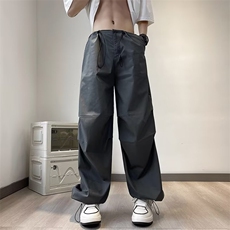 深灰色