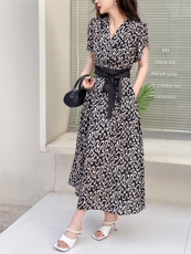 2023夏装连衣裙，女装连衣裙，贻思茗