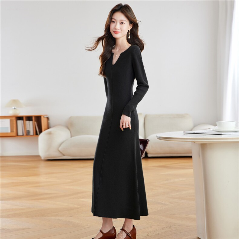 秋装新款2025长款针织修身显瘦毛衣打底过膝连衣裙女,女装连衣裙,时尚风爆
