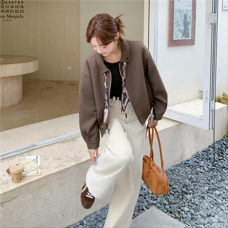 淡人穿搭轻熟风设计感翻领夹克女短款2025秋新款复古时尚休闲外套,女装短外套,2C135