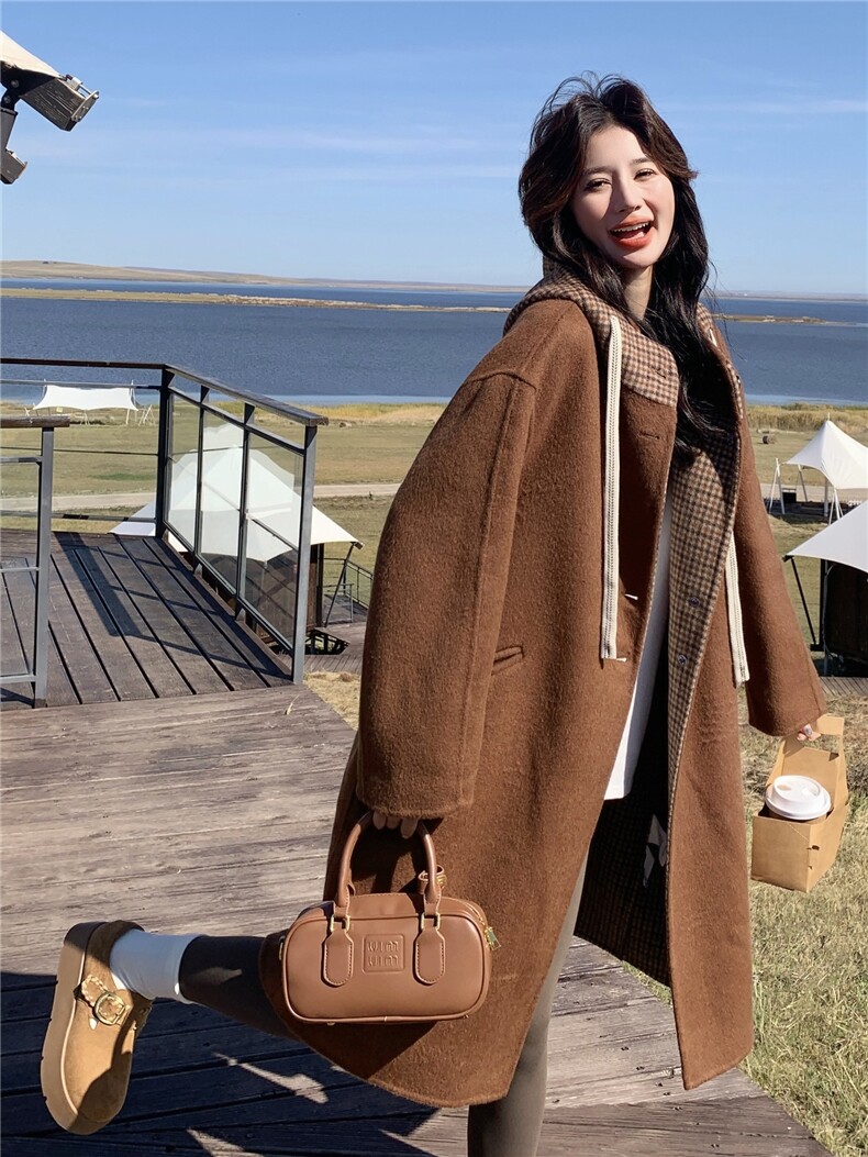 格纹拼接连帽双面呢羊毛咖色外套女秋冬2025新款今年流行爆款大衣,女装双面呢大衣,蝶眷