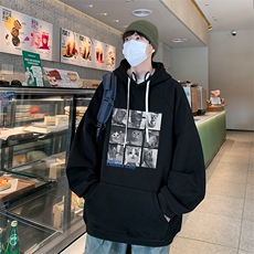 黑色
