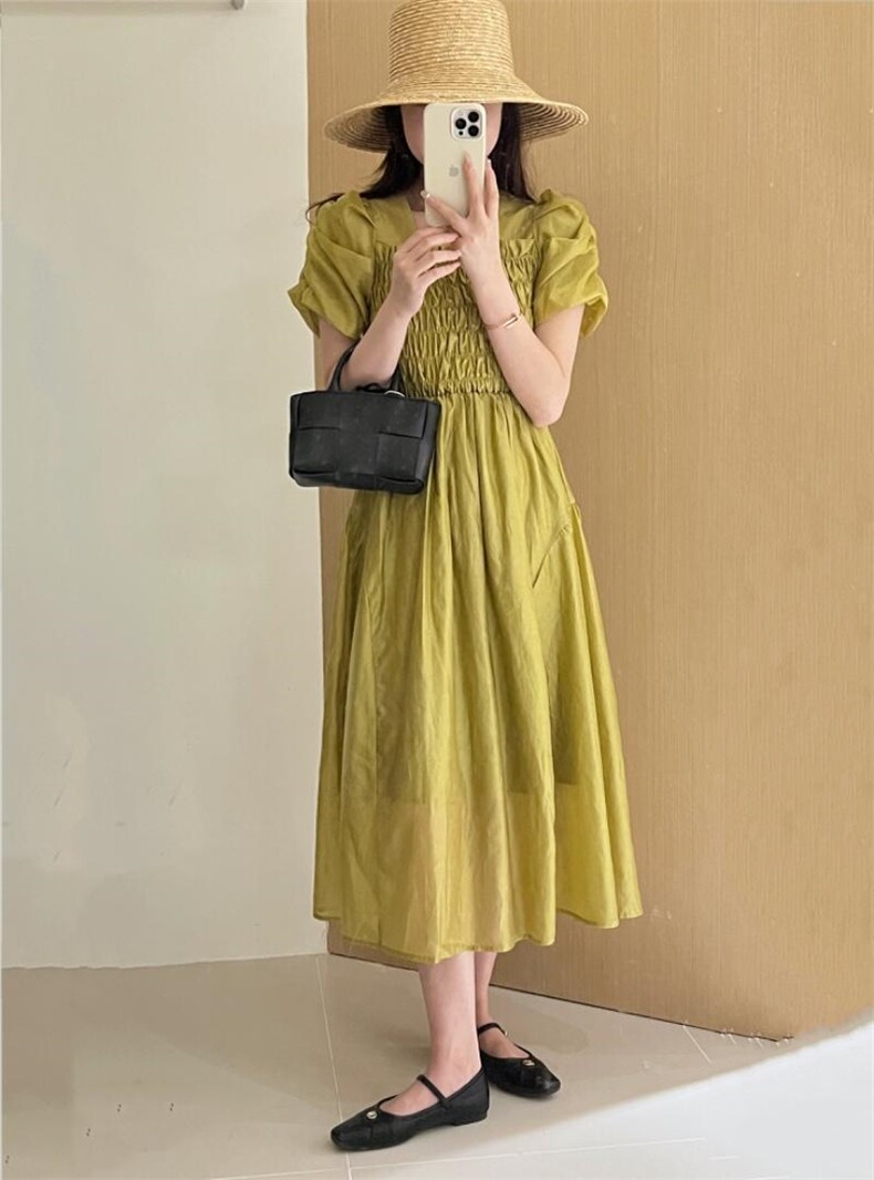 2023年夏季连衣裙，女装连衣裙，美巾涵