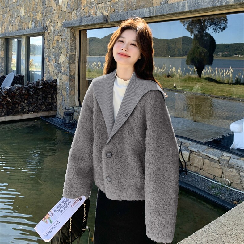新款现货，针织领皮毛一体外套2C093-6679-P3=245-K368,女装短外套,2C093