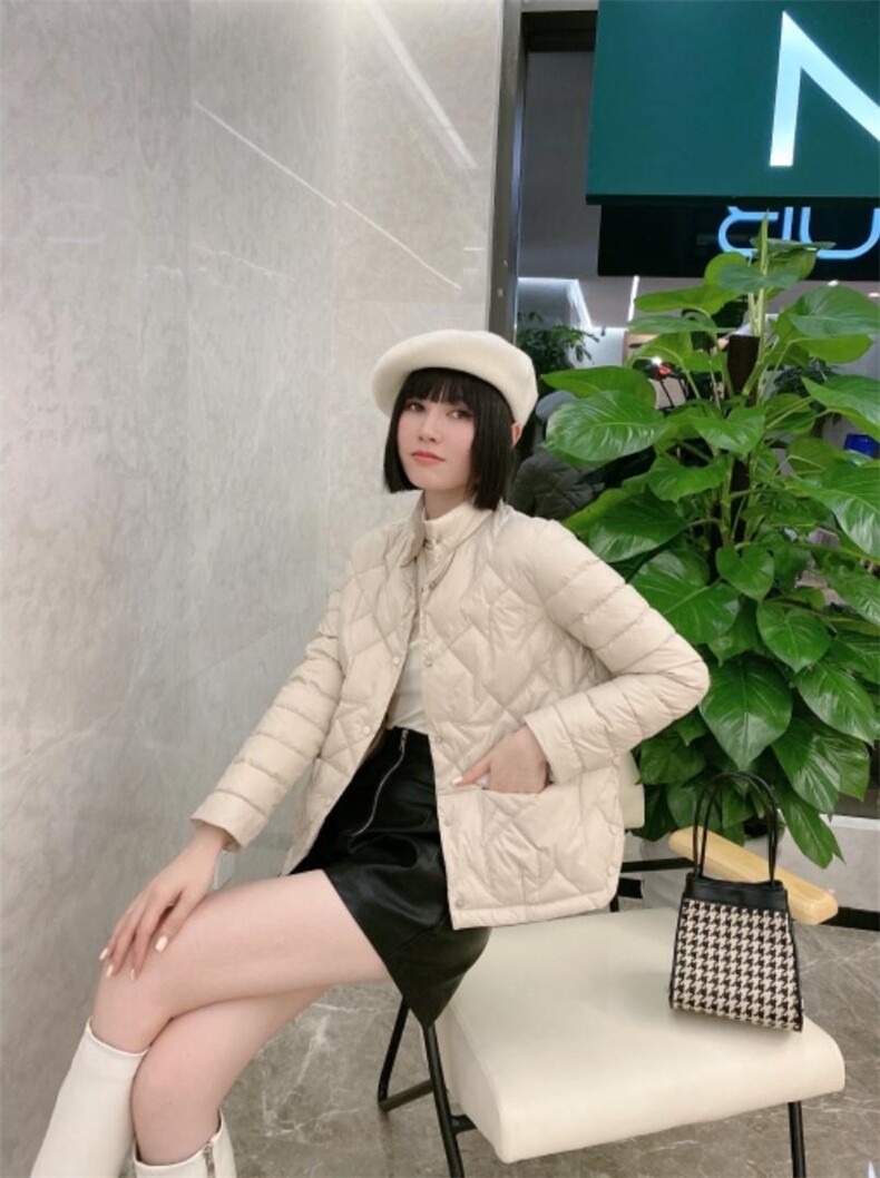 侧边扣子羽绒服，女装棉衣/棉服，美惠百合