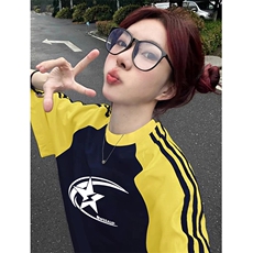 黄袖拼藏青