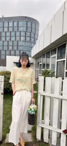 纯苎小衫
时尚女装巜川哲》4028图片