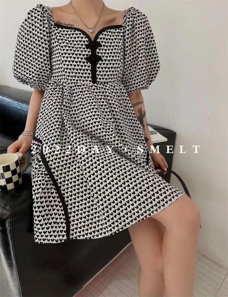 重工盘扣连衣裙，女装连衣裙，欧妮卡蒂蔓