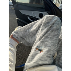 灰色