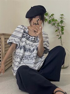 新款刺绣小衫～图片